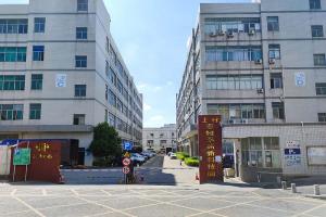 首月租金立減10%，公明上村宏恒泰高新科技園1934平方樓上廠房業(yè)主出租